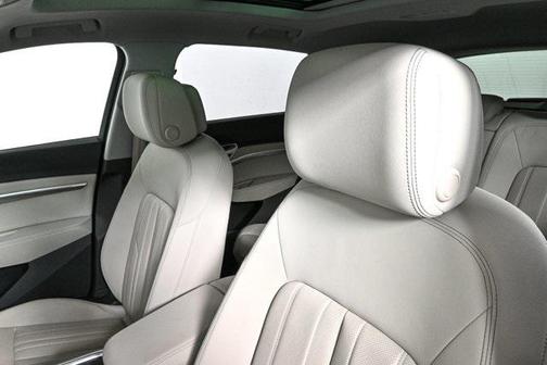 2024 Audi Q8 e-tron Premium Plus