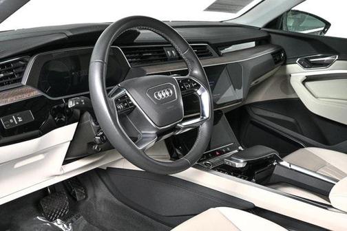 2024 Audi Q8 e-tron Premium Plus