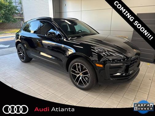 2023 Porsche Macan T