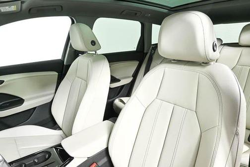 2025 Audi Q6 e-tron Premium