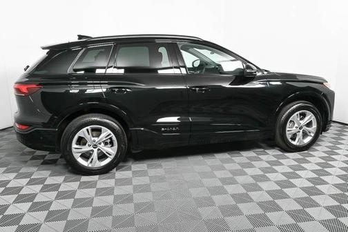 2025 Audi Q6 e-tron Premium