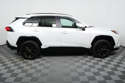 2024 Toyota RAV4 Hybrid SE
