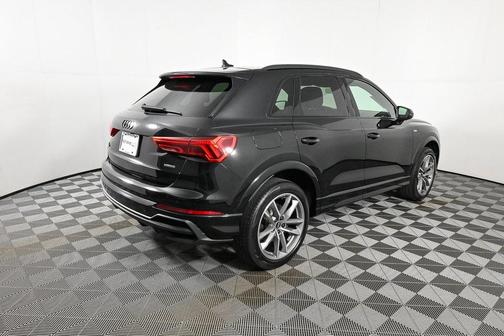 2023 Audi Q3 Premium 45 TFSI S line quattro Tiptronic