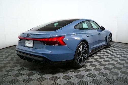 2022 Audi e-tron GT Premium Plus