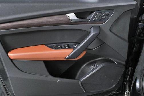 2023 Audi Q5 40 Premium