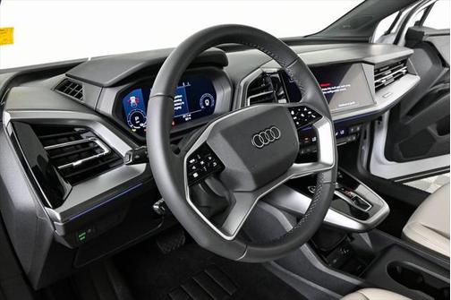 2025 Audi Q4 e-tron Premium Plus 55 quattro