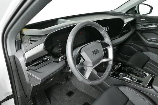 2025 Audi Q6 e-tron Premium Plus quattro