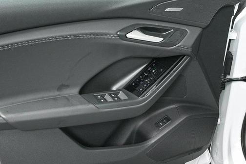 2025 Audi Q6 e-tron Premium Plus quattro