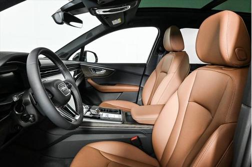 2025 Audi Q7 55 Premium Plus