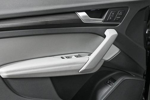 2020 Audi Q5 Premium Plus 55 TFSI e quattro S tronic