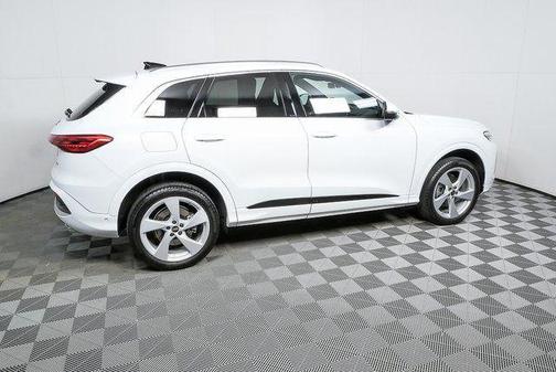 2025 Audi Q5 Premium Plus TFSI quattro S tronic