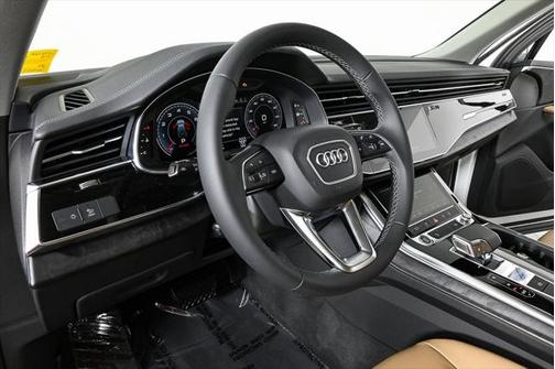 2025 Audi Q7 55 Premium