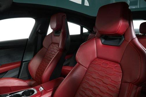 2023 Audi e-tron GT Prestige quattro