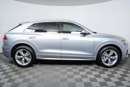 2022 Audi Q8 55 Premium