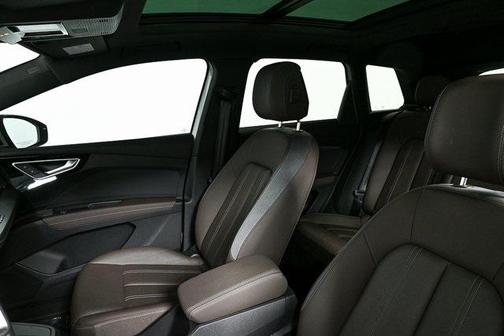 2024 Audi Q4 e-tron Premium 55 quattro