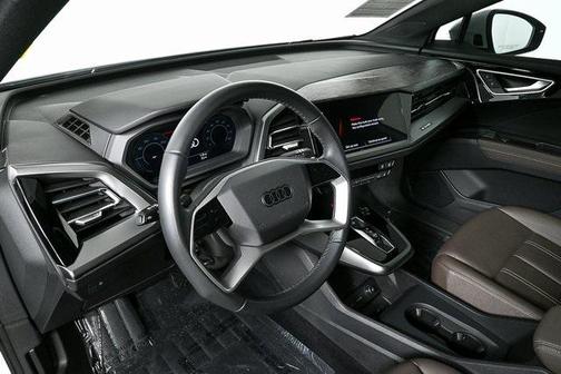 2024 Audi Q4 e-tron Premium 55 quattro