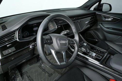 2025 Audi Q7 45 Premium
