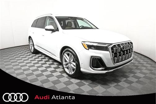2025 Audi Q7 55 Premium Plus