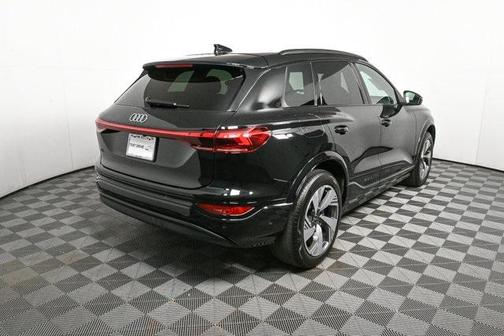 2025 Audi Q6 e-tron Premium Plus quattro