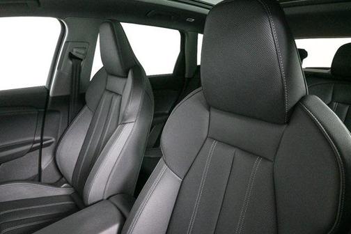 2025 Audi Q6 e-tron Premium Plus quattro