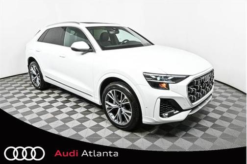 2025 Audi Q8 55 Premium