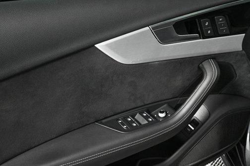 2022 Audi A4 45 S line Premium Plus