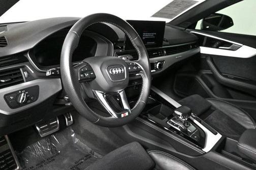2022 Audi A4 45 S line Premium Plus
