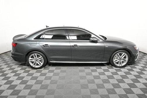 2022 Audi A4 45 S line Premium Plus