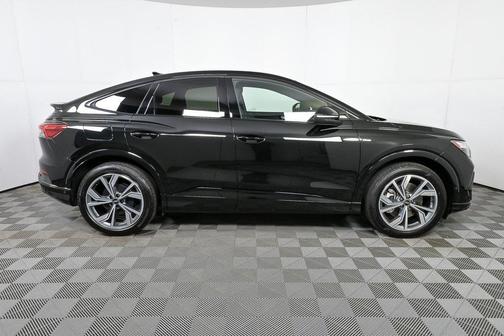 2024 Audi Q4 e-tron Sportback Premium Plus 55 quattro