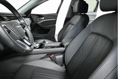 2022 Audi e-tron Sportback S line Premium Plus