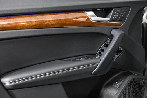 2023 Audi Q5 45 S line Prestige