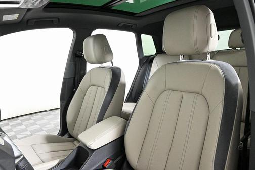 2025 Audi Q4 e-tron Prestige 55 quattro