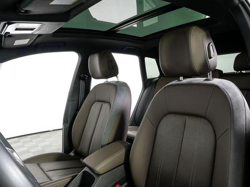 Pebble 2025 Audi Q4 e-tron Premium 45 RWD