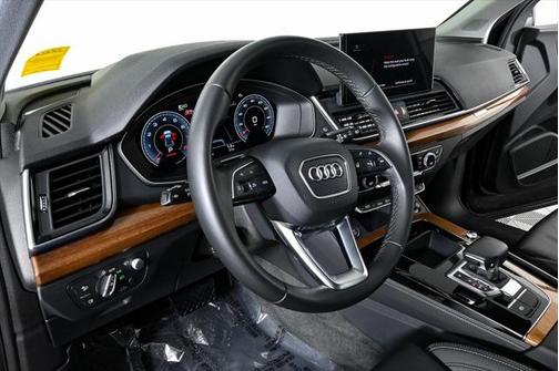 2023 Audi Q5 45 S line Prestige