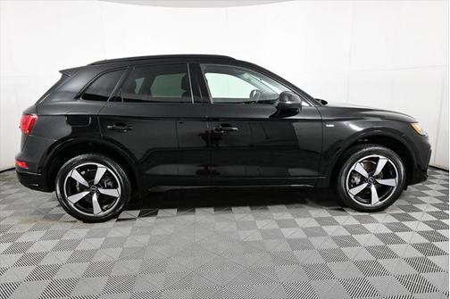 2023 Audi Q5 45 S line Prestige