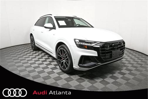 2023 Audi Q8 55 Premium Plus