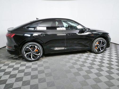 Brilliant Black 2022 Audi e-tron Sportback S line Premium Plus