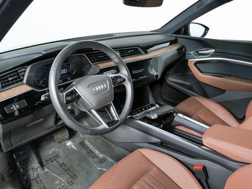 Brilliant Black 2022 Audi e-tron Sportback S line Premium Plus