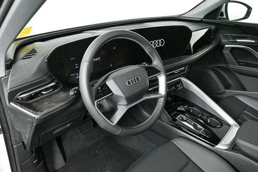 2025 Audi Q5 Premium
