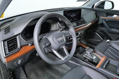 2022 Audi Q5 45 S line Premium Plus