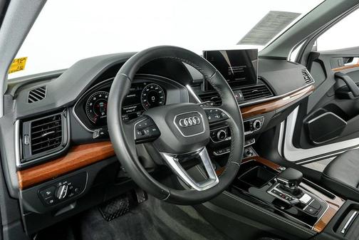 2021 Audi Q5 45 Premium Plus