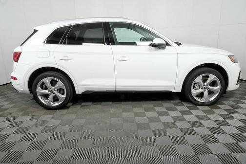2021 Audi Q5 45 Premium Plus