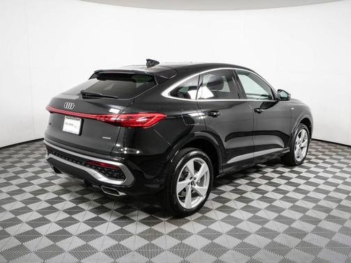 Mythos Black Metallic 2026 Audi Q5 Premium Plus TFSI quattro S tronic