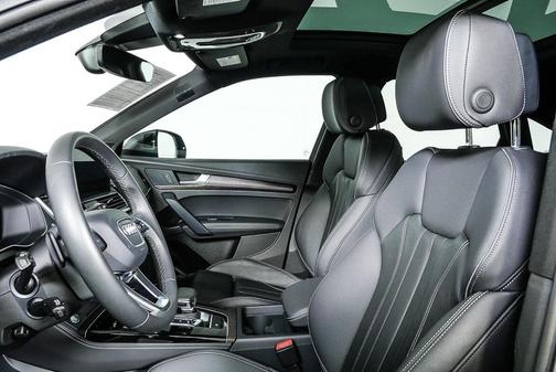 2023 Audi Q5 45 S line Premium Plus