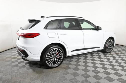 2025 Audi SQ5 3.0T Premium Plus