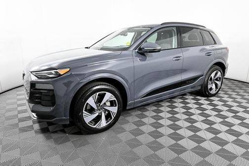 2025 Audi Q6 e-tron Premium quattro
