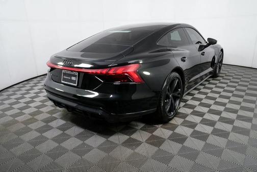 2023 Audi e-tron GT Premium Plus quattro