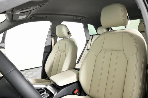 2025 Audi Q5 Premium TFSI quattro S tronic
