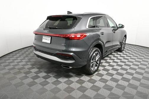 2025 Audi Q5 Premium