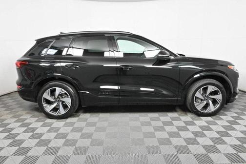 2025 Audi Q6 e-tron Premium Plus quattro